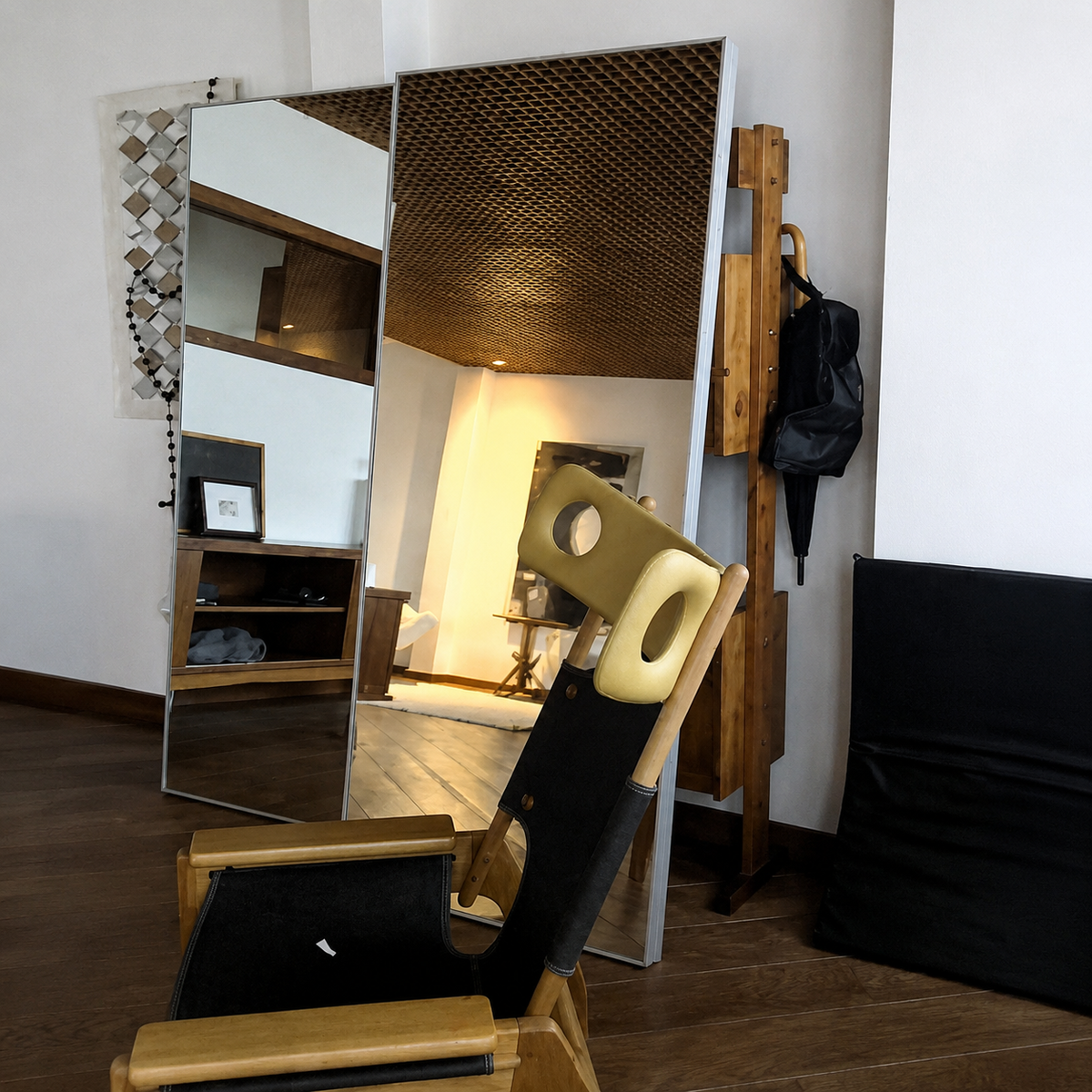 Sculptural Brazilian-modernist chair